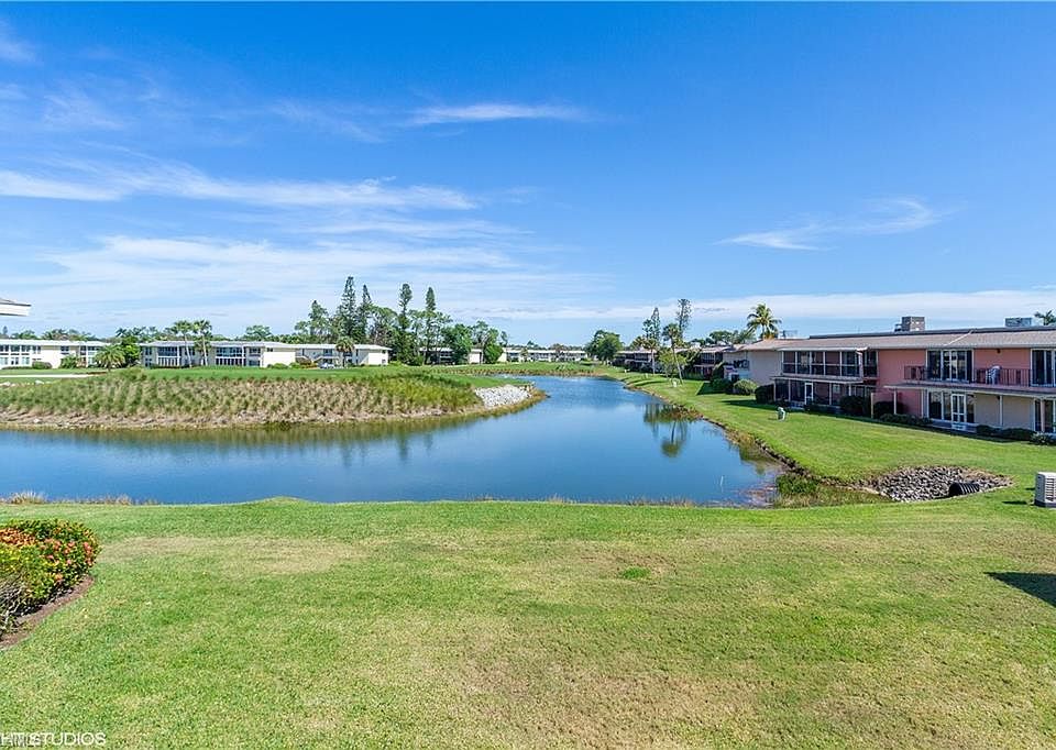 1st image of 211 Palm Dr #211-2
