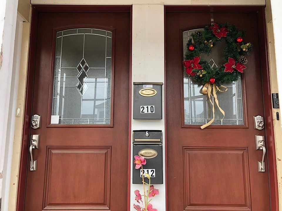 2nd image of 210 Arlington St #0