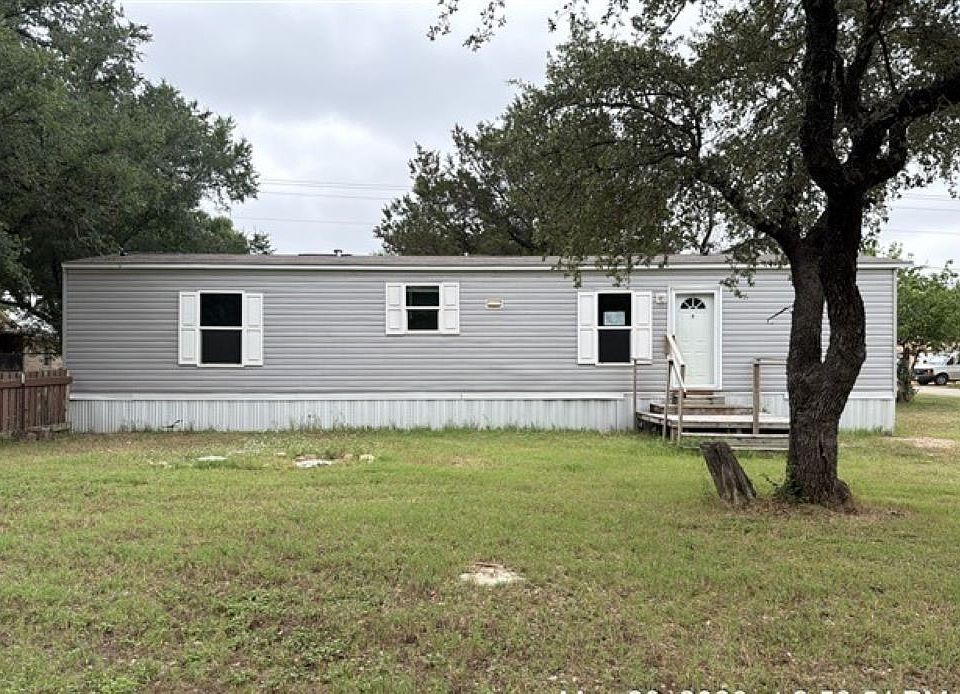 1st image of 2802 Sycamore Ct