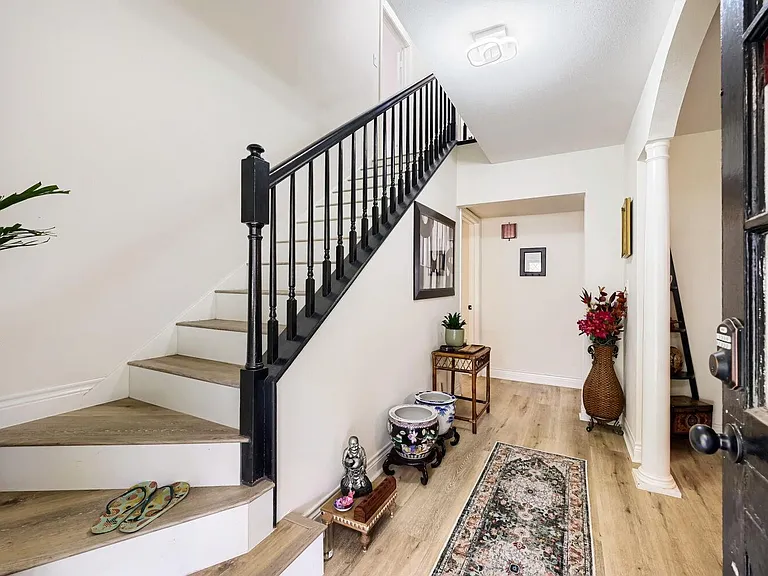 8927 Langdon Ln — Photo 5