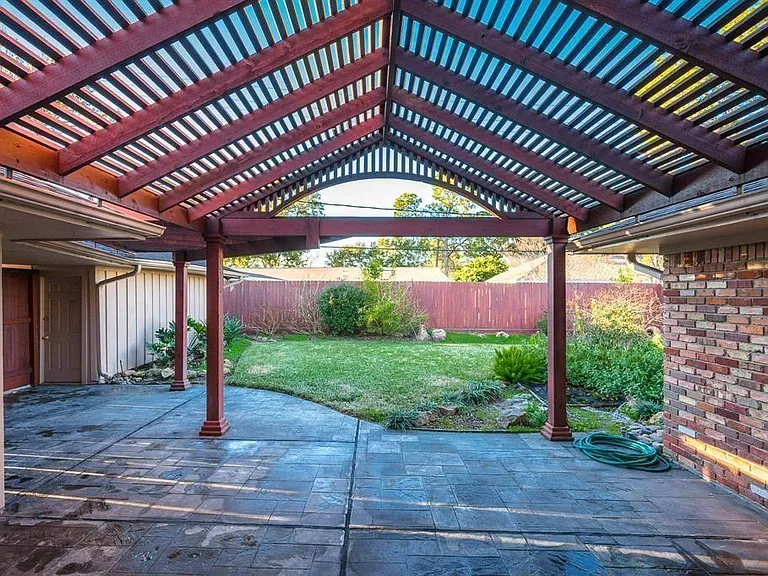 5046 Yarwell Dr — Photo 27