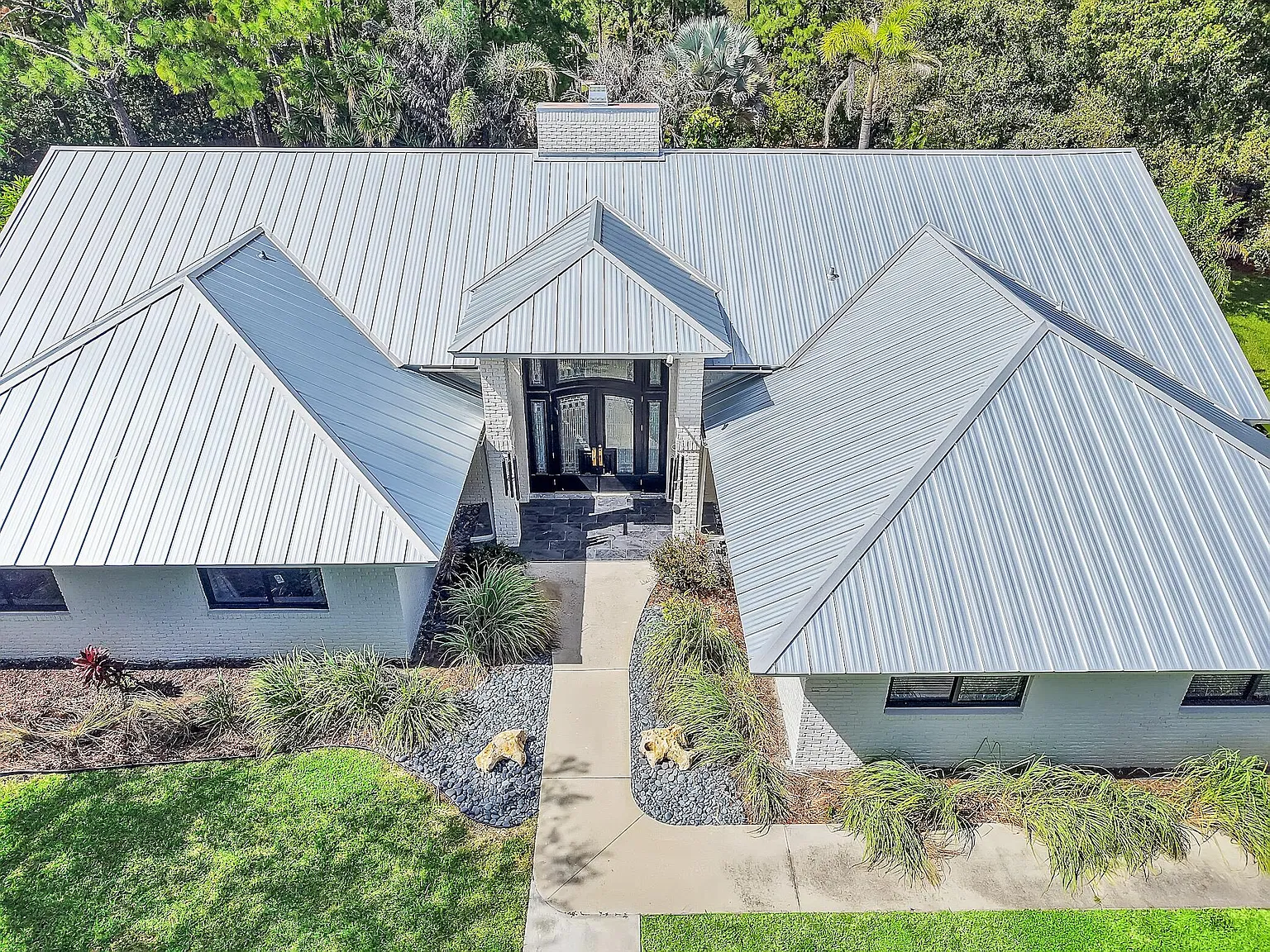 5 bed, 3.5 bath, 4363 sqft, $15,000 — Photo 1