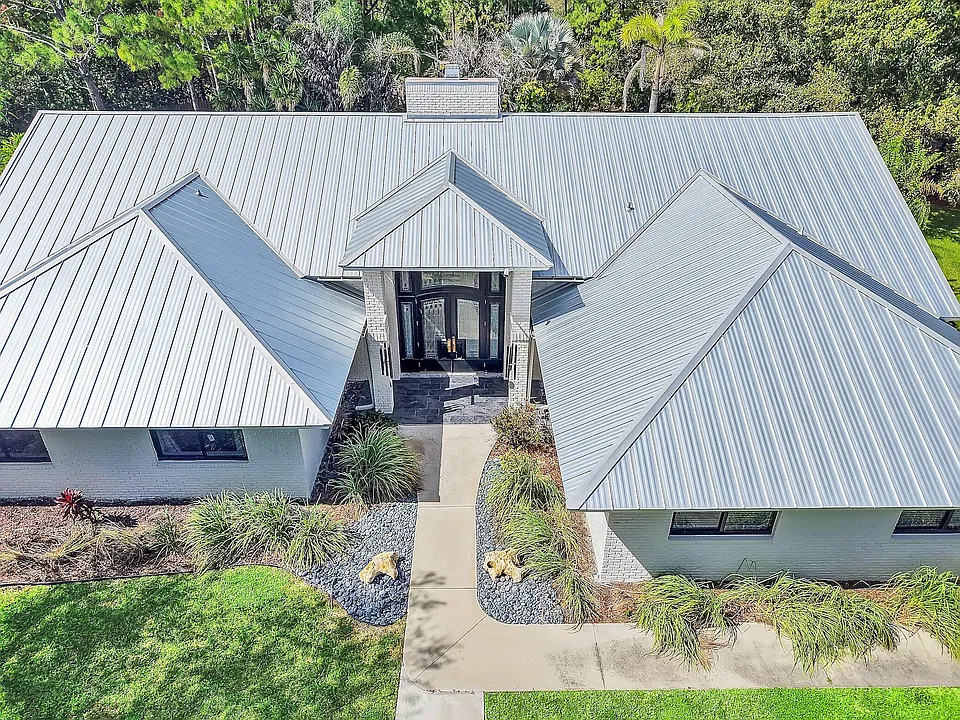8850 Hidden Pines Rd