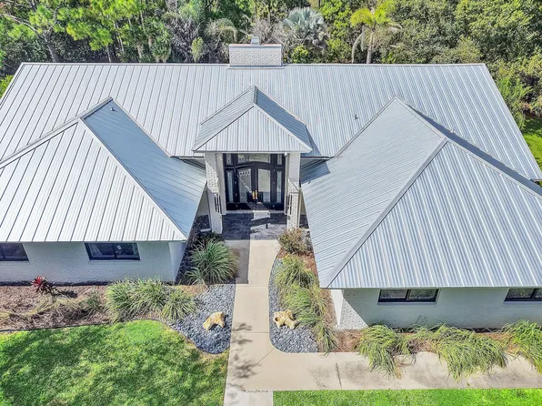 8850 HIDDEN PINES Road, Fort Pierce, FL 34945