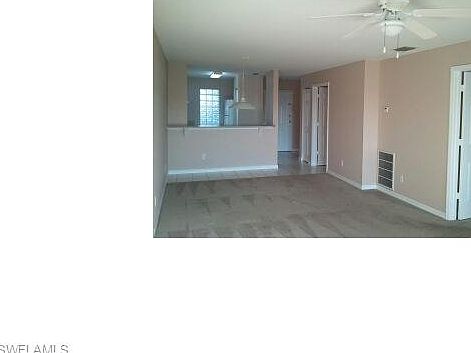 2nd image of 514 NE 24th Pl APT 26