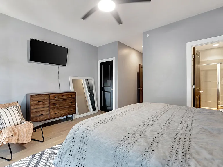 1306 Barristers Ct — Photo 7