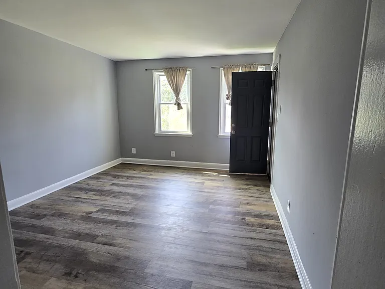 4921 Brookwood Rd #1 — Photo 1