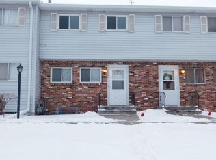 6387 15th St N, Oakdale, MN 55128