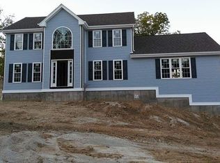 15 Autumn Gate Cir, Millbury, MA 01527