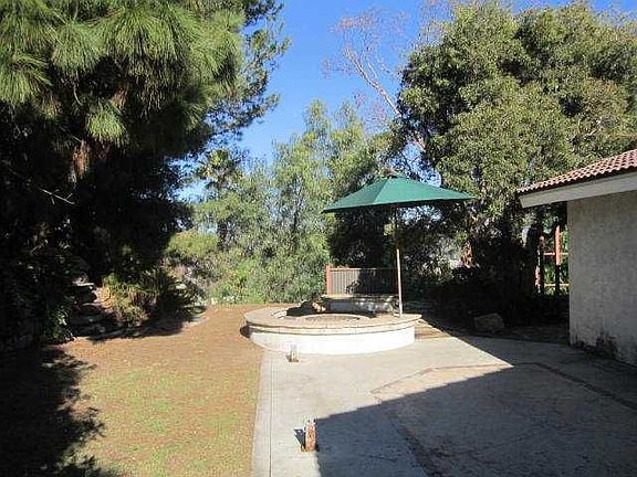 4th image of 529 Dewane Dr