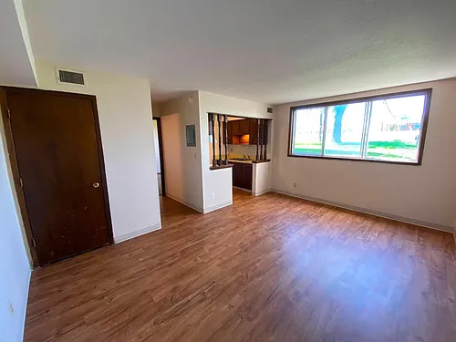 3306 Grand Ave Photo 1