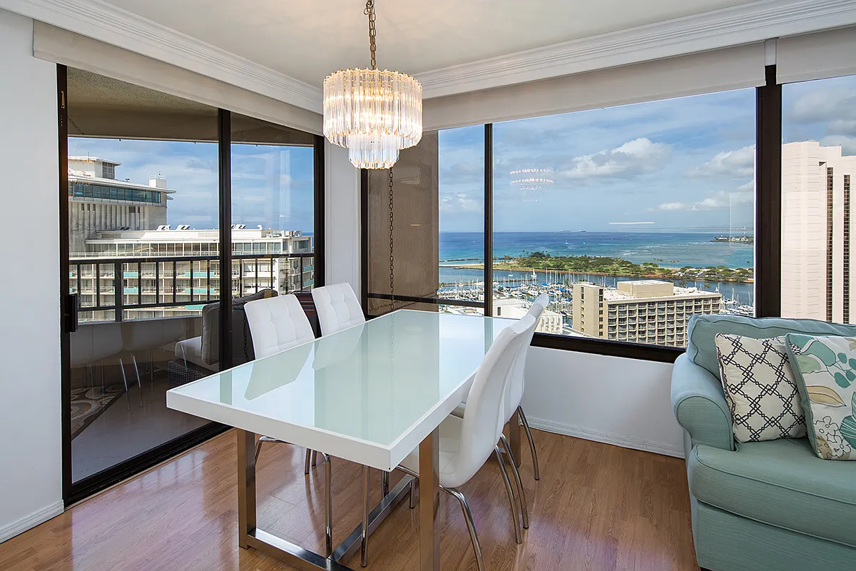2 bed, 1100 sqft, $4,900 — Photo 4