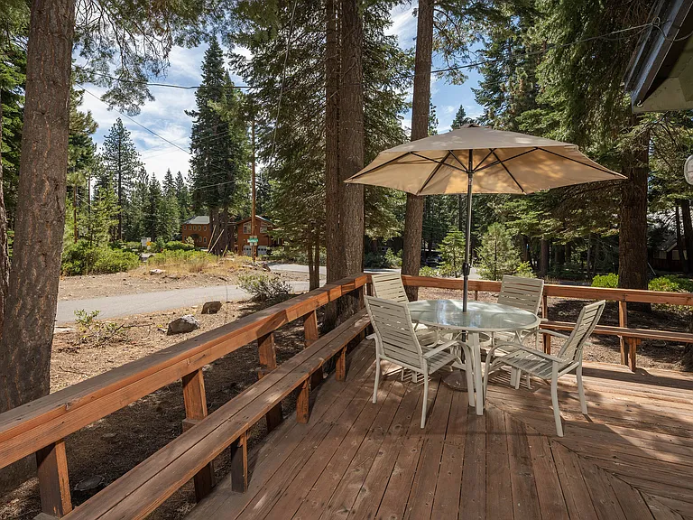 700 Carnelian Cir — Photo 22
