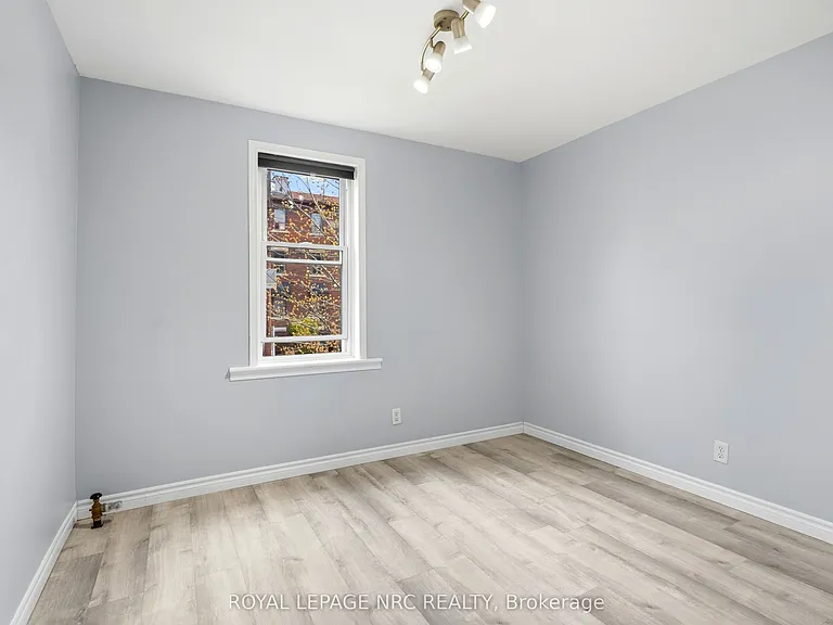 356 N Hunter St E #11 — Photo 12