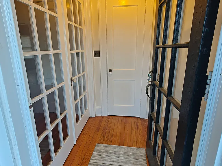 143 Dover Rd — Photo 4