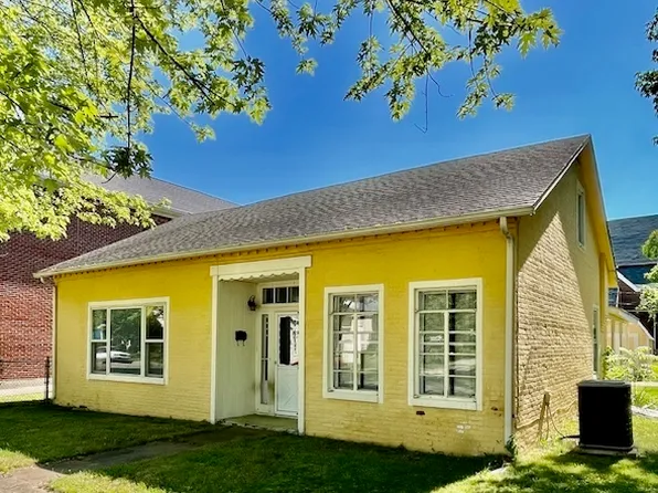 307 S Main St, Edinburgh, IN 46124