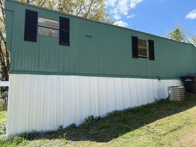 1st image of 53 Valley View Dr