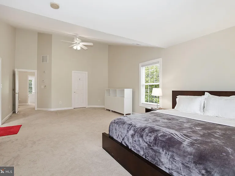3826 Elmwood Towne Way — Photo 13