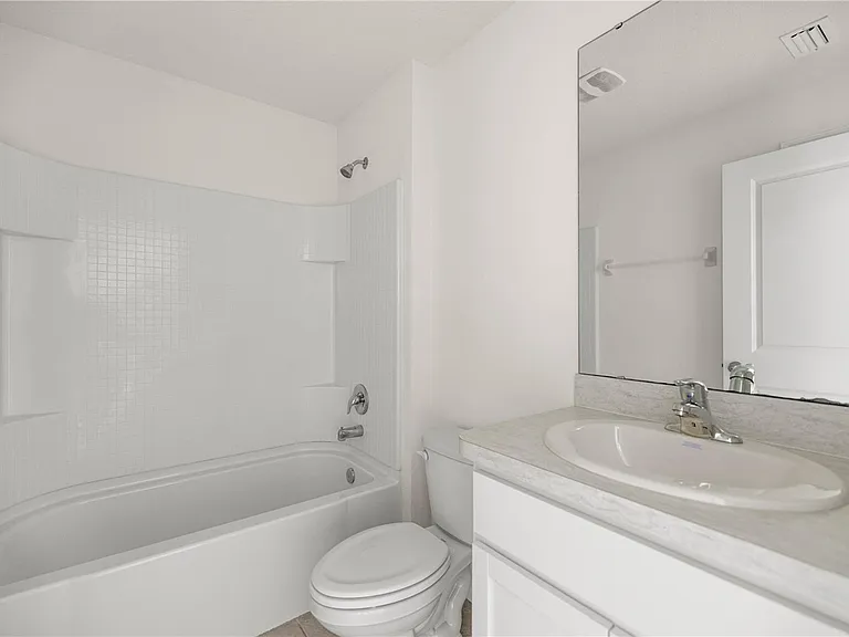 8904 SW 50th Ter — Photo 6