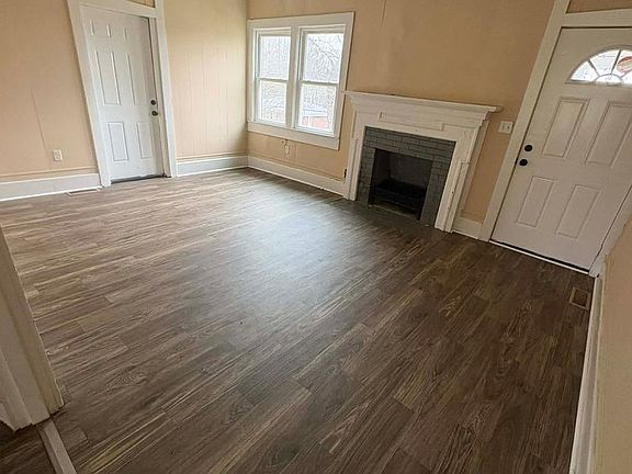 2nd image of 513 W Cherry St #A