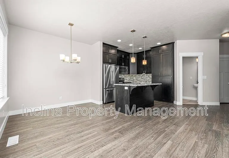 626 N Preserve Dr — Photo 5
