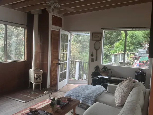 (undisclosed Address), Topanga, CA 90290