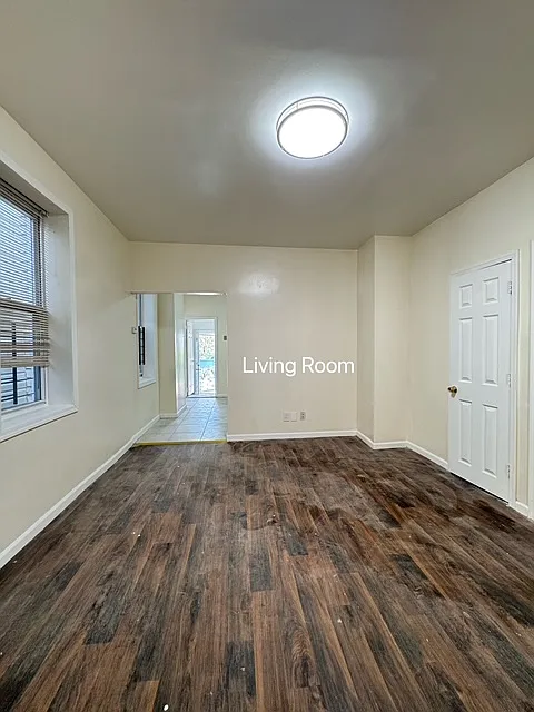 146 Cedar Ave #1A