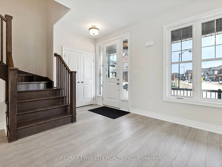 1083 Rippingale Trl — Photo 6