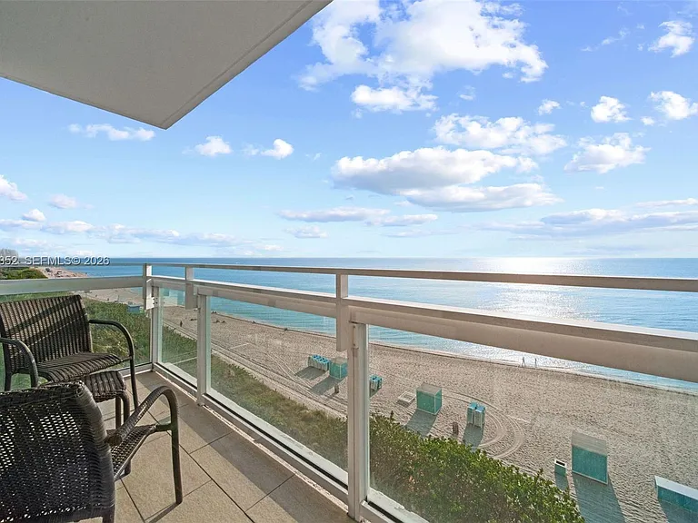 6801 Collins Ave #604 — Photo 11