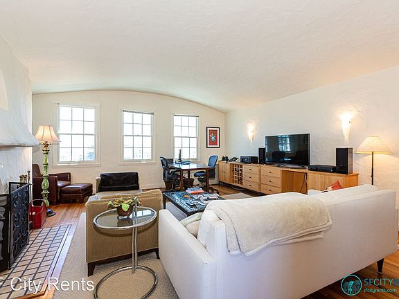 2nd image of 2210 Jackson St APT 701