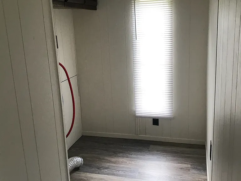 208 Bee Ridge Rd — Photo 11