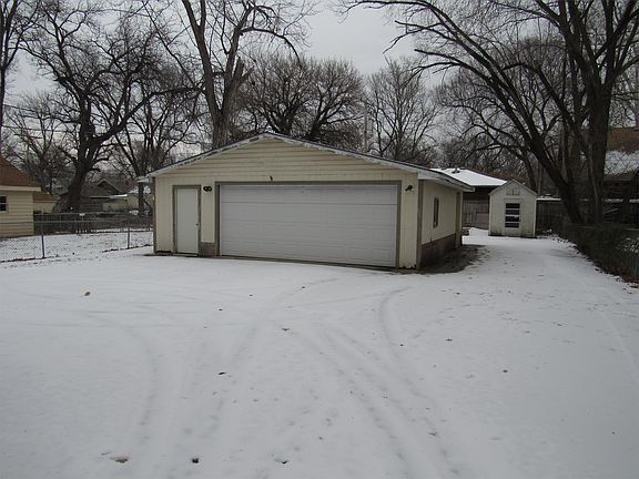 3rd image of 947 S 9th St