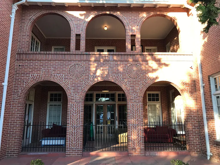 704 N Stockton St — Photo 18