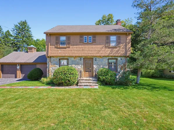 24 Stark Rd, Worcester, MA 01602