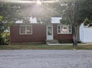 154 N Archer Ave, Hartville, MO 65667