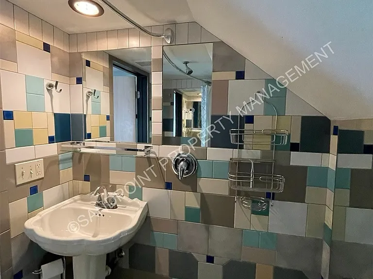 1021 N Florence Ave #A — Photo 8
