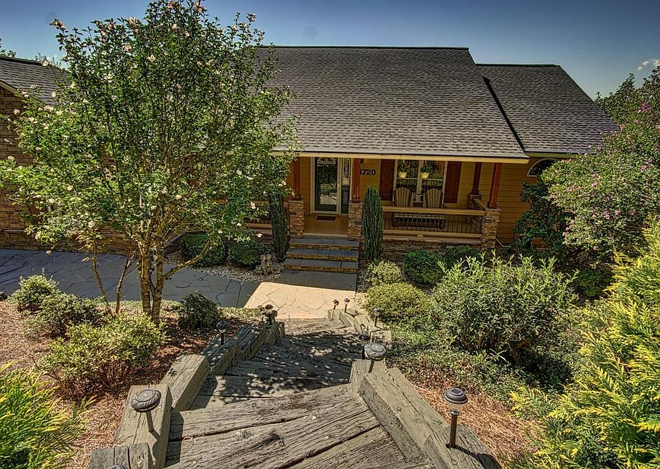 1st image of 1720 Victoria Woods Cir