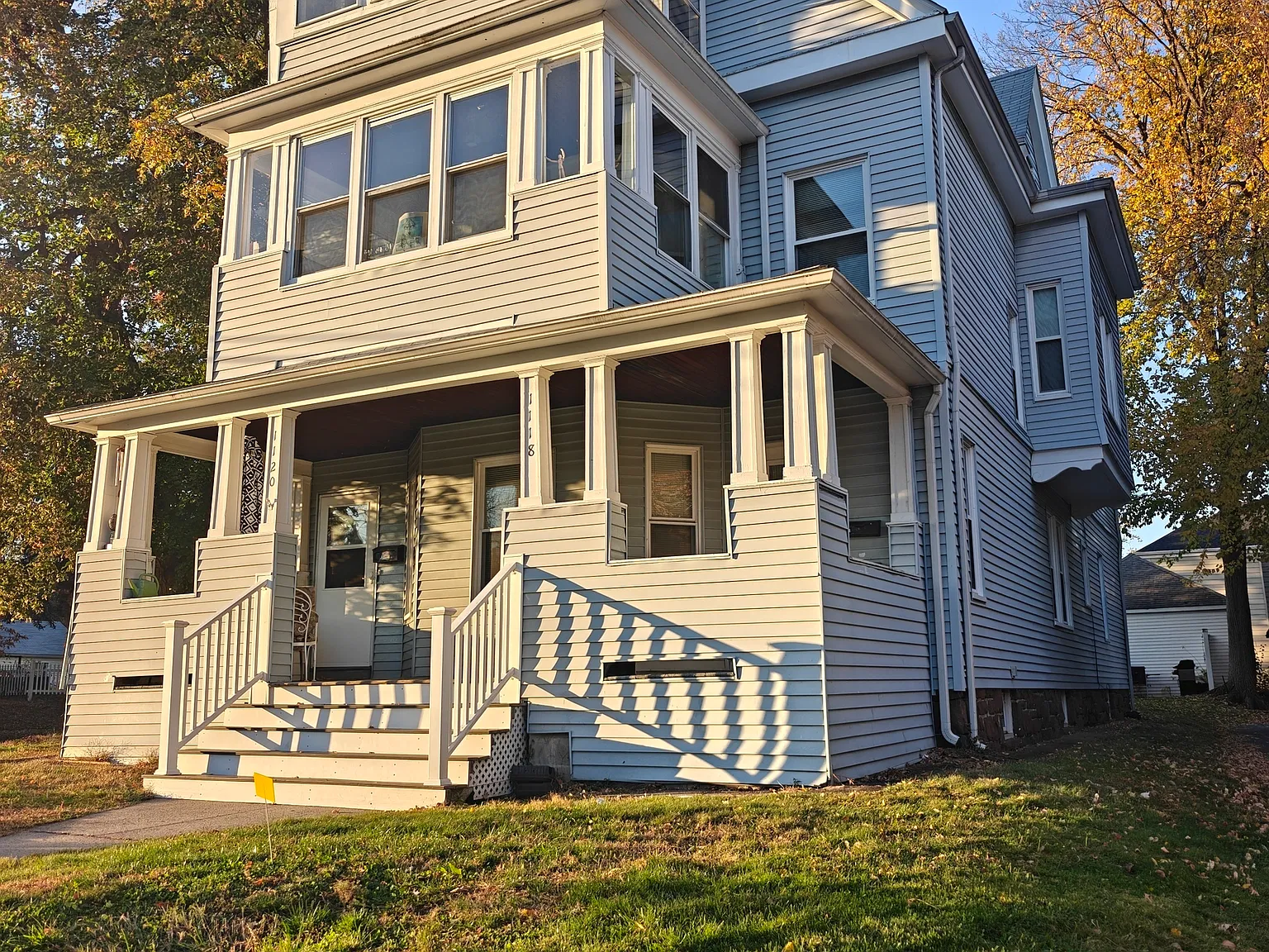 2 bed, 1.0 bath, 1433 sqft, $1,850 — Photo 3