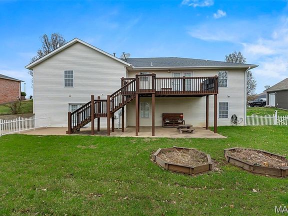 5th image of 2533 Diana Dr