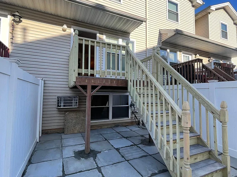 64 Dartmouth Loop #2 — Photo 13