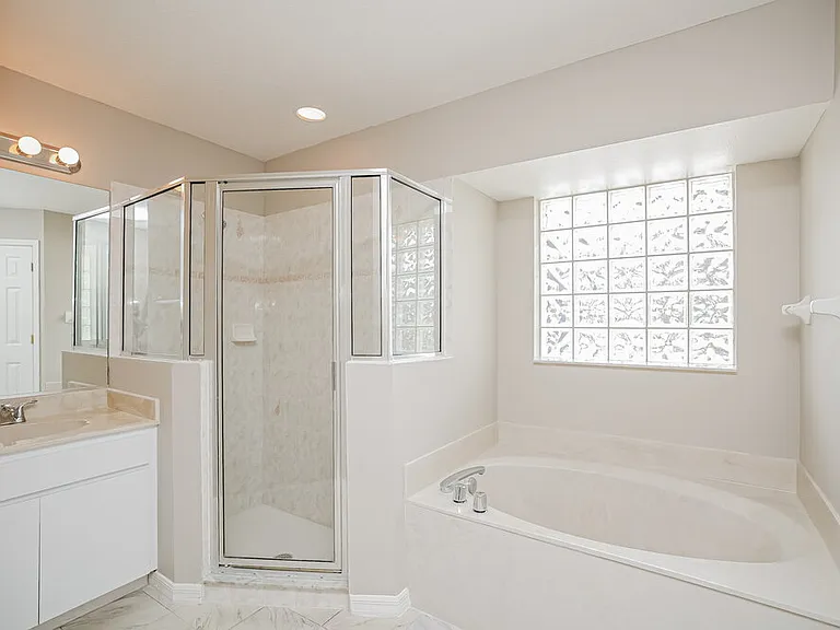 72 Long Meadow Ln — Photo 12