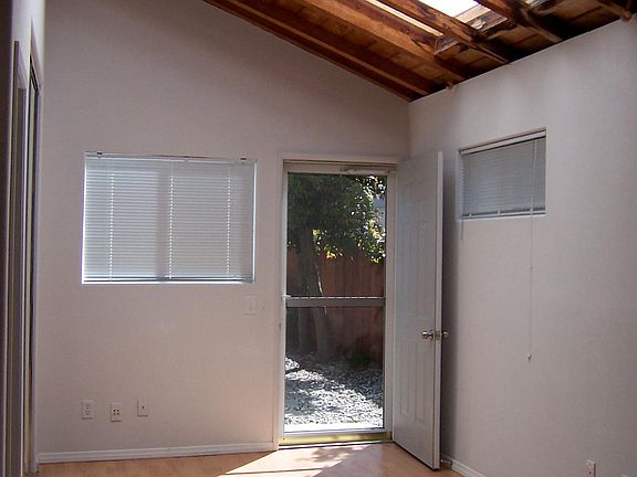 2nd image of 3690 Syracuse Ct