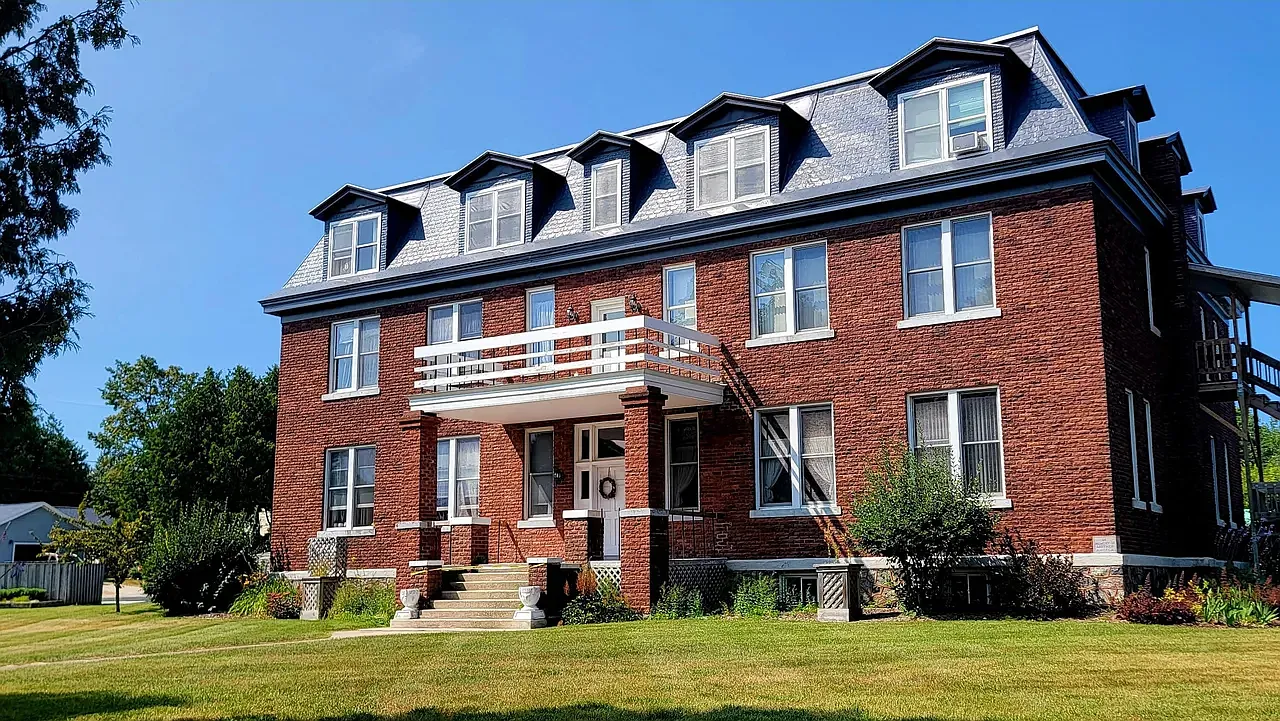 1 bed, 725 sqft, $1,250 — Photo 1