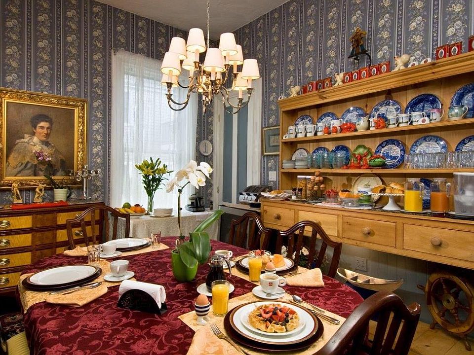 164 Commercial St, Provincetown, MA 02657 Zillow