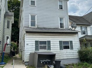 441 W Church St #2, Slatington, PA 18080