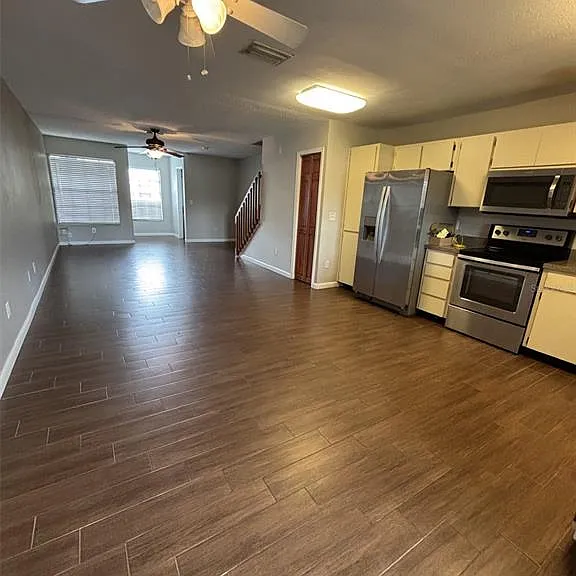 12710 Raeburn Way — Photo 3