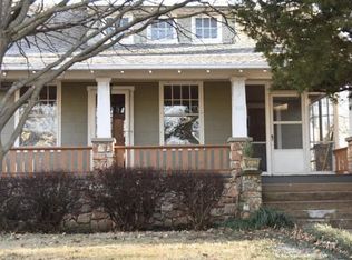 1016 S Roanoke Ave, Springfield, MO 65807