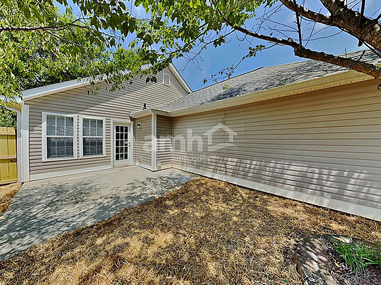 408 Fairlawn Dr — Photo 20