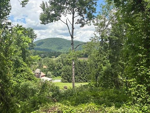 4th image of 13s Mountain View Drive