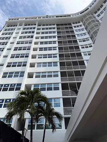 100 Golden Isles Dr #313 Photo 1